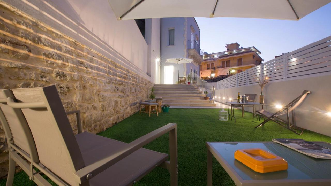 Funduq ospitalità iblea Pozzallo Exterior foto