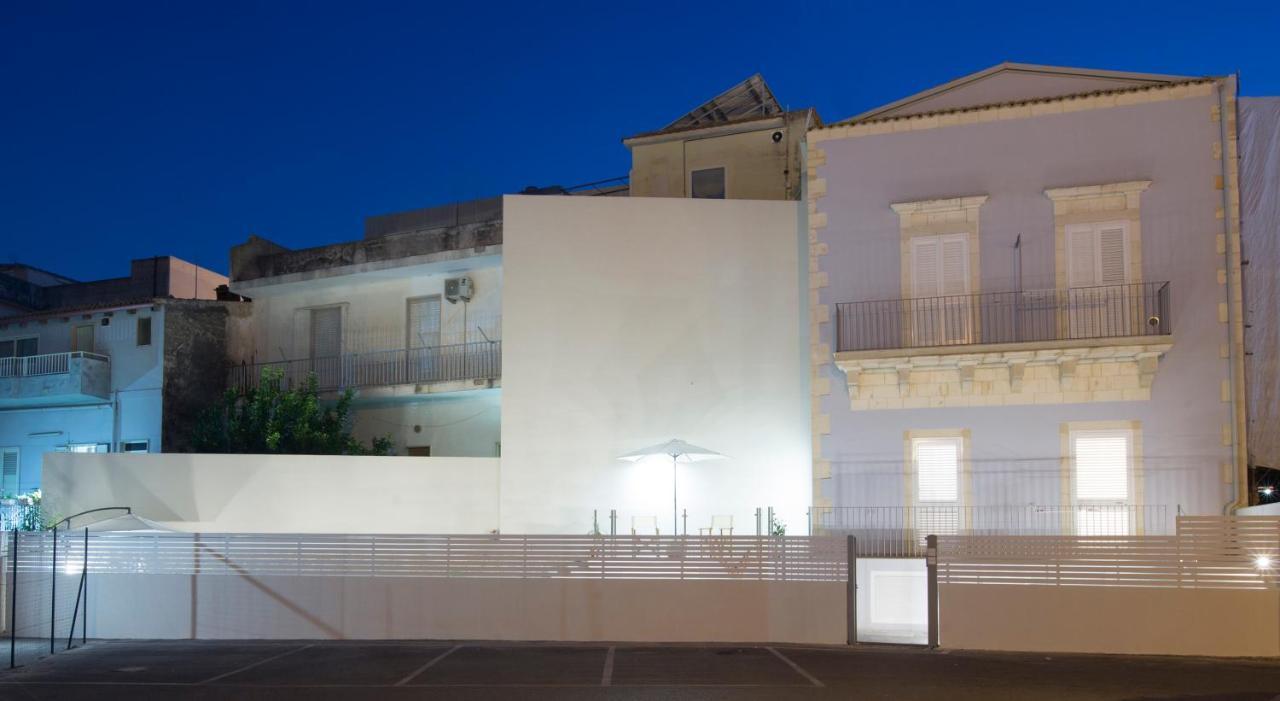 Funduq ospitalità iblea Pozzallo Exterior foto